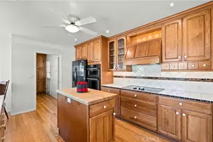 4898 Reforma Rd, Woodland Hills, CA 91364 - Photo 17