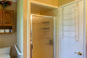 8315 Canterbury Ave, Los Angeles, CA 91352 - Photo 31