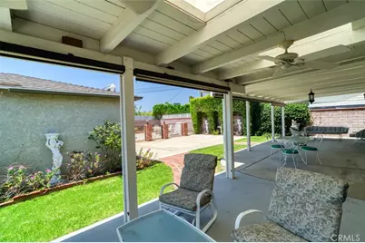 8315 Canterbury Avenue, Los Angeles, CA 91352 - Photo 35