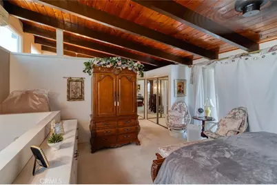 8315 Canterbury Avenue, Los Angeles, CA 91352 - Photo 23