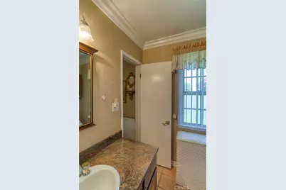 8315 Canterbury Avenue, Los Angeles, CA 91352 - Photo 15