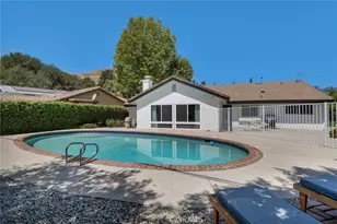 22388 Algunas Rd, Woodland Hills, CA 91364 - Photo 31