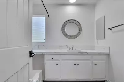 22388 Algunas Road, Woodland Hills, CA 91364 - Photo 29