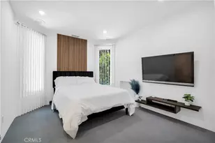19246 Rosita St, Tarzana, CA 91356 - Photo 17