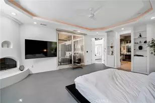 19246 Rosita St, Tarzana, CA 91356 - Photo 13