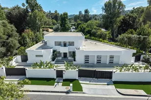 19246 Rosita St, Tarzana, CA 91356 - Photo 1