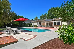 5946 Jumilla, Woodland Hills, CA 91367 - Photo 35