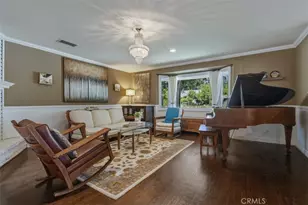 5946 Jumilla, Woodland Hills, CA 91367 - Photo 5
