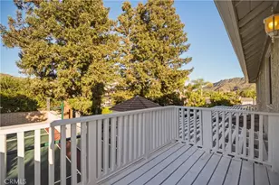 30220 Walford Ct, Agoura Hills, CA 91301 - Photo 19