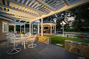 30220 Walford Ct, Agoura Hills, CA 91301 - Photo 29