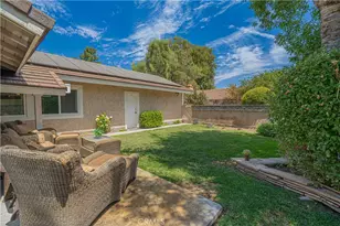 25557 Alesna, Valencia, CA 91355 - Photo 5