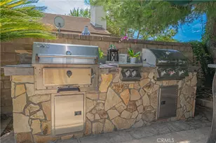 25557 Alesna, Valencia, CA 91355 - Photo 9