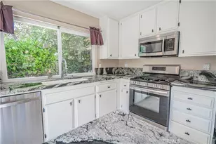 25557 Alesna, Valencia, CA 91355 - Photo 17