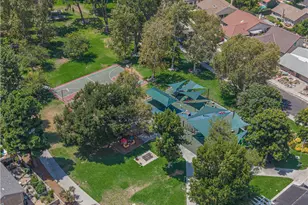 25557 Alesna, Valencia, CA 91355 - Photo 43