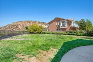 28060 Linda Ln, Saugus, CA 91350 - Photo 37