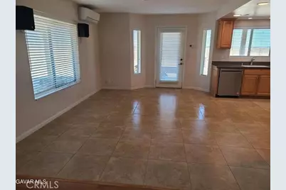 8009 W Avenue D12, Lancaster, CA 93536 - Photo 11