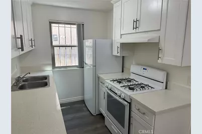 7055 Etiwanda Avenue #102, Reseda, CA 91335 - Photo 7