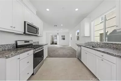 17016 Zion, Canyon Country, CA 91387 - Photo 3