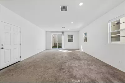 17016 Zion, Canyon Country, CA 91387 - Photo 7