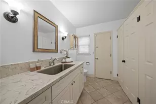 23000 Brenford St, Woodland Hills, CA 91364 - Photo 21