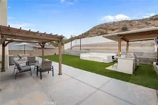 29315 Abelia Rd, Canyon Country, CA 91387 - Photo 15
