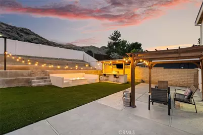 29315 Abelia Rd, Canyon Country, CA 91387 - Photo 9