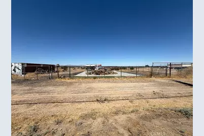 37000 90th Street, Sun Village, CA 93543 - Photo 1