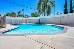 7656 Lasaine, Northridge, CA 91325 - Photo 21