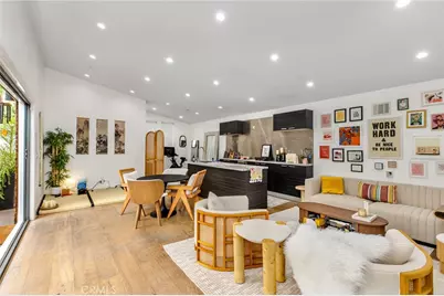 11645 Woodbridge Street, Studio City, CA 91604 - Photo 23