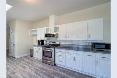 45465 E 25th Street #44, Lancaster, CA 93535 - Photo 11