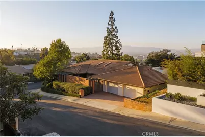 16347 Mandalay Drive, Encino, CA 91436 - Photo 1