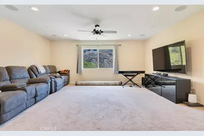 16872 Royal Pines Lane, Canyon Country, CA 91387 - Photo 19