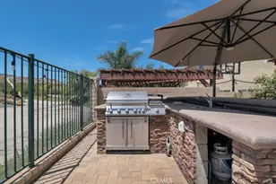 16872 Royal Pines Ln, Canyon Country, CA 91387 - Photo 41