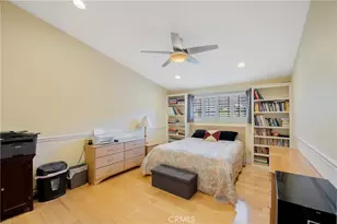 24440 Victory, Woodland Hills, CA 91367 - Photo 21