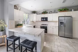26910 Monterey, Valencia, CA 91355 - Photo 7