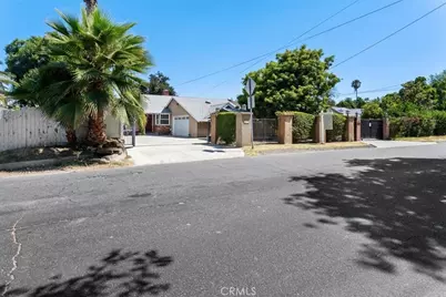 14319 Valerio Street, Van Nuys, CA 91405 - Photo 23