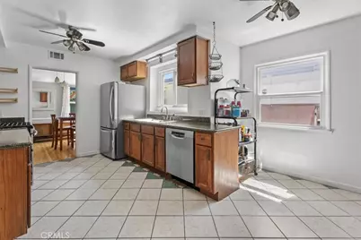 14319 Valerio Street, Van Nuys, CA 91405 - Photo 9