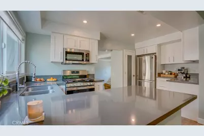 15370 Kadota, Sylmar, CA 91342 - Photo 9