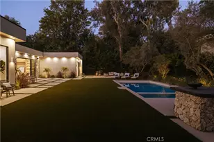 23338 Collins St, Woodland Hills, CA 91367 - Photo 37