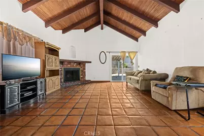 14515 Daubert, Mission Hills (San Fernando), CA 91345 - Photo 23
