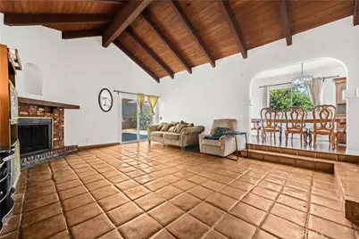 14515 Daubert, Mission Hills (San Fernando), CA 91345 - Photo 19
