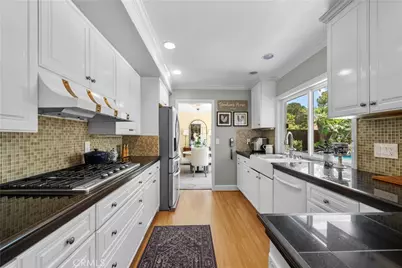 15118 Poppy Meadow, Canyon Country, CA 91387 - Photo 11