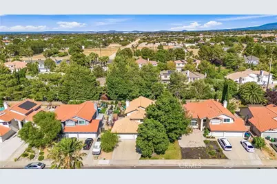 40060 Castana, Palmdale, CA 93551 - Photo 3