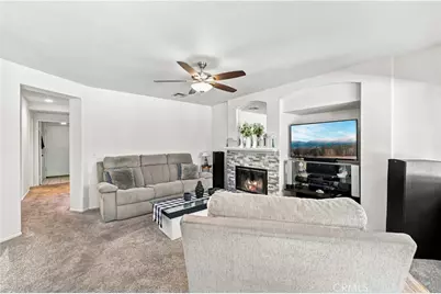 40060 Castana, Palmdale, CA 93551 - Photo 17