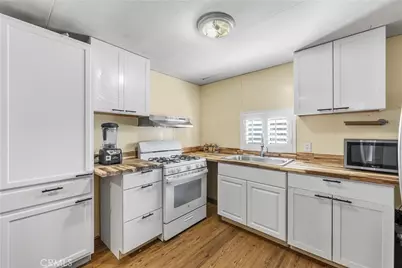 18540 Soledad Canyon #124, Canyon Country, CA 91351 - Photo 5