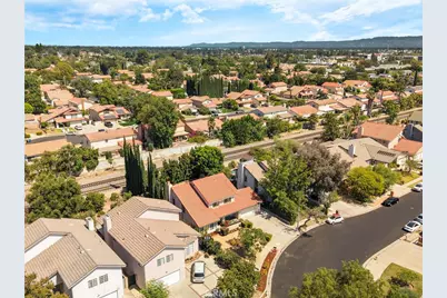 10628 Alabama Avenue, Chatsworth, CA 91311 - Photo 5