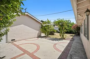 22427 Vanowen, West Hills, CA 91307 - Photo 43