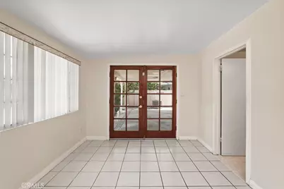 22427 Vanowen, West Hills, CA 91307 - Photo 23