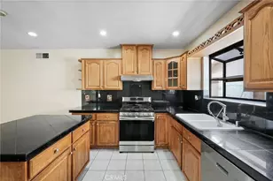 22427 Vanowen, West Hills, CA 91307 - Photo 15