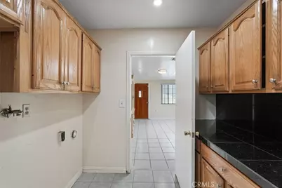 22427 Vanowen, West Hills, CA 91307 - Photo 19